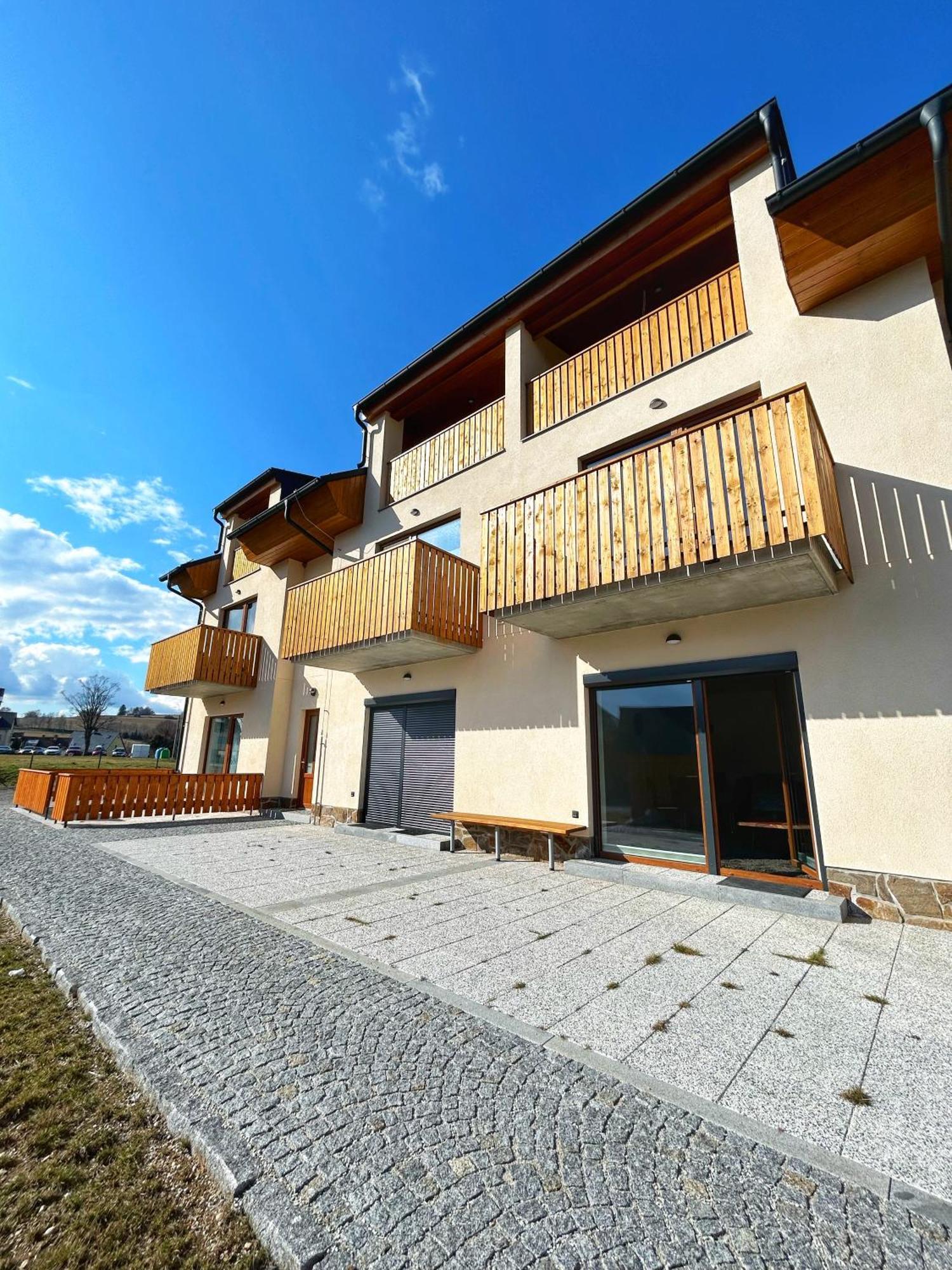 Apartman A3 Kasperky Slunny Moderni Apartman Na Horach カシュペルスケー・ホリ エクステリア 写真